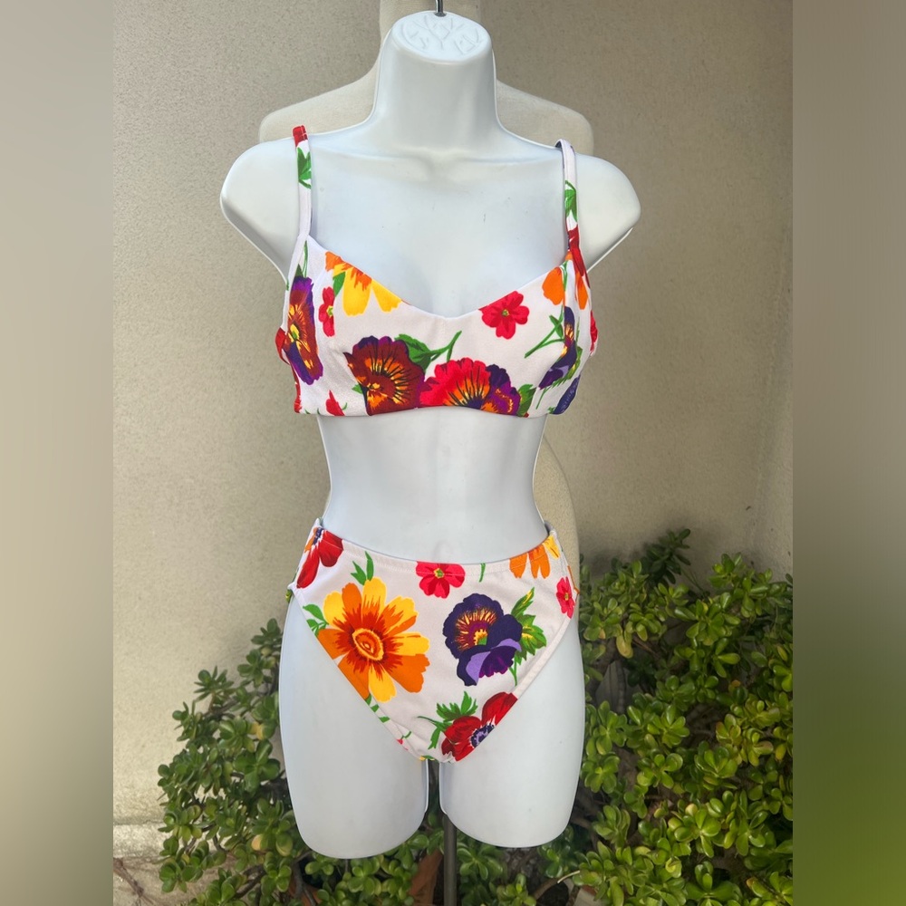 Vintage 90s bikini swimwear 2 piece floral Sz 6 34D Illusions by Cole